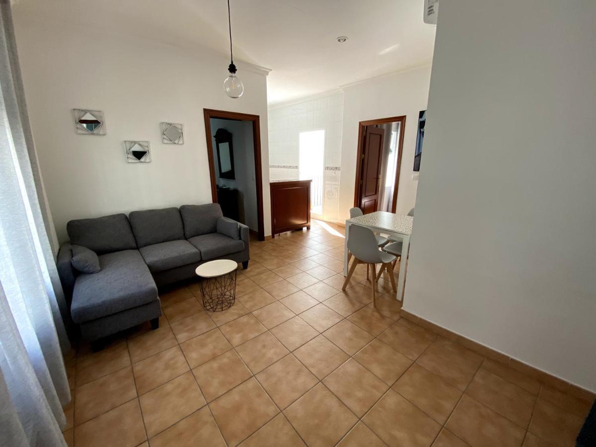 לבריחה Apartamento Hostal Mellizo מראה חיצוני תמונה