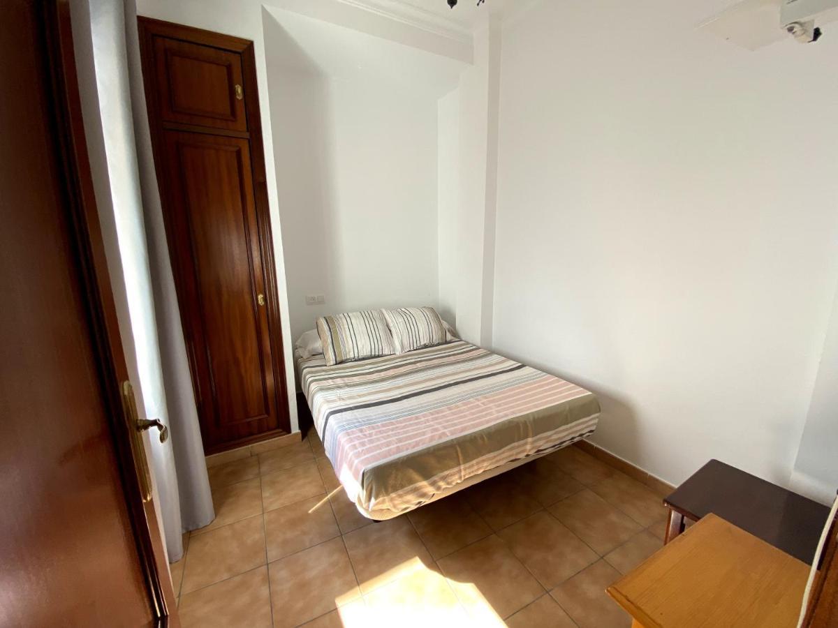 לבריחה Apartamento Hostal Mellizo מראה חיצוני תמונה